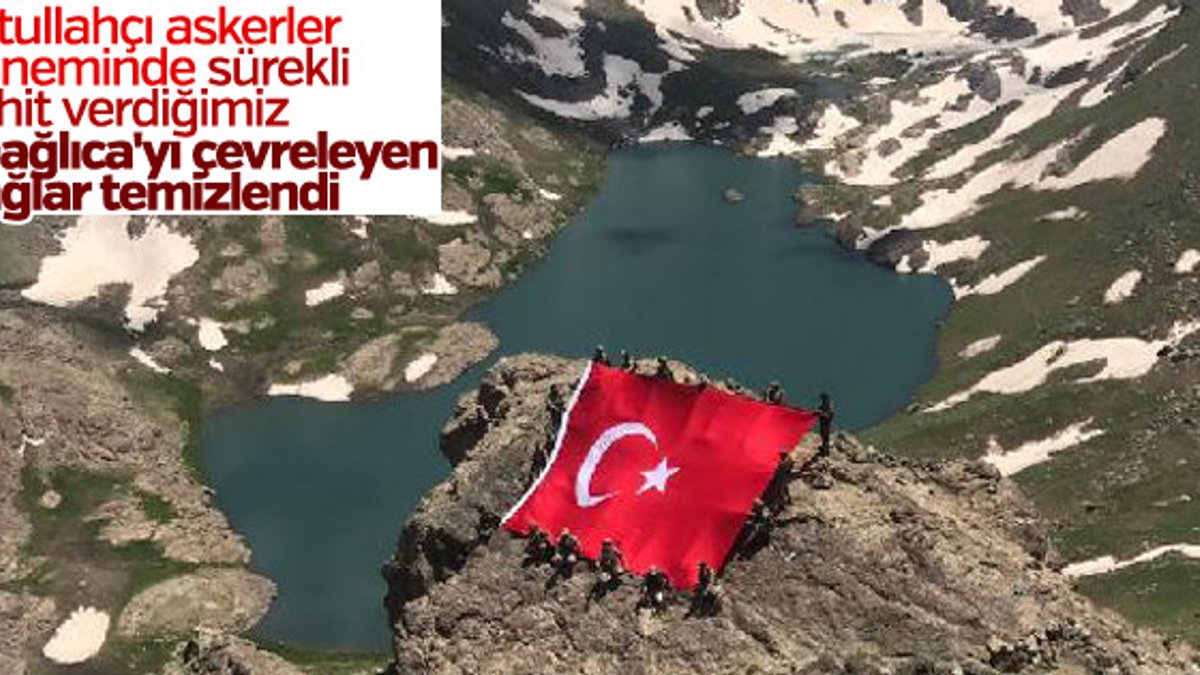 Mehmetçik İkiyaka Dağları'nda dev Türk bayrağı açtı