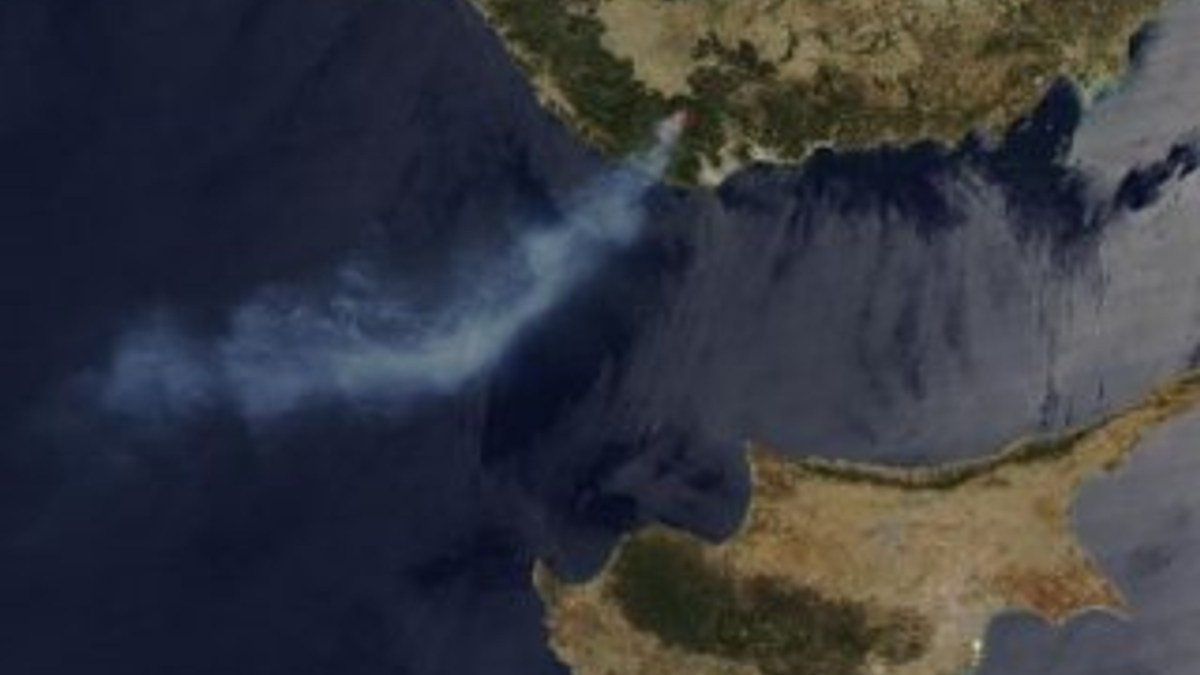 Anamur'da yangın 200 hektar ormanı etkiledi