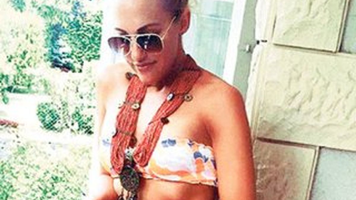 Meryem Uzerli'nin bikinili fotoğrafı beğenilmedi