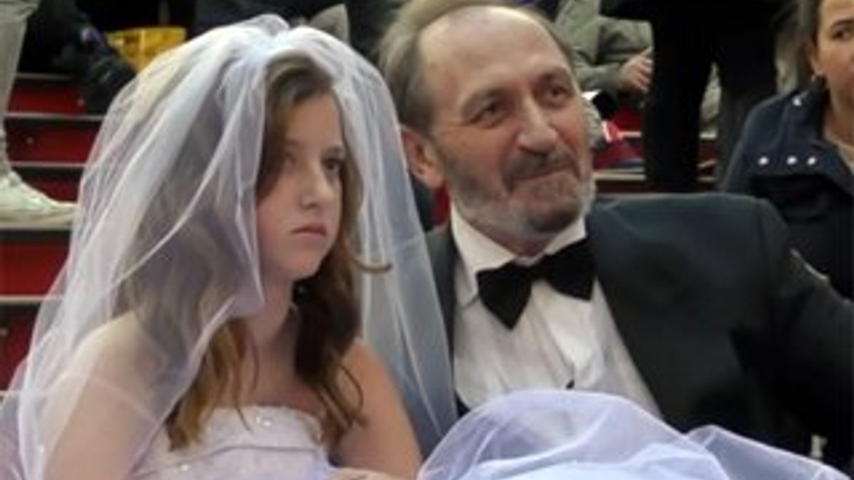 Amerika'da 15 yılda 200 bin 'çocuk' evlendirildi