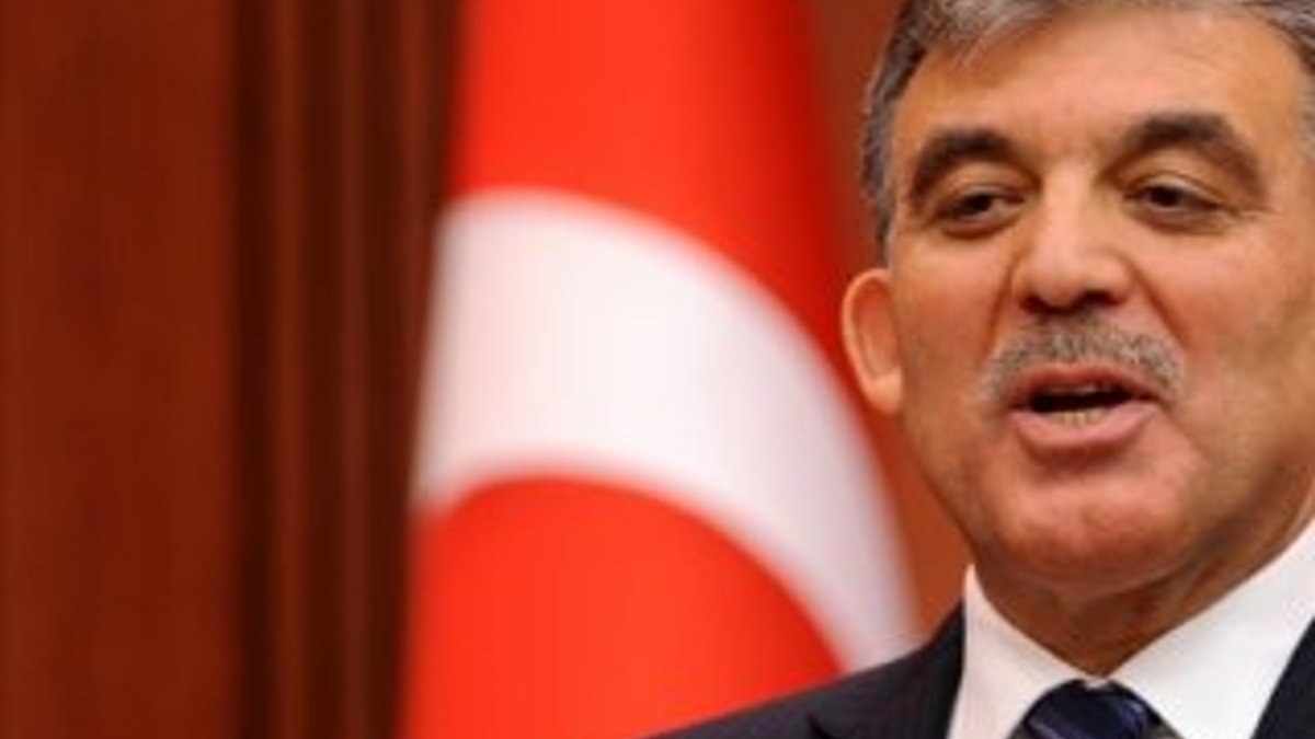 Abdullah Gül İsrail'in tavrını kınadı
