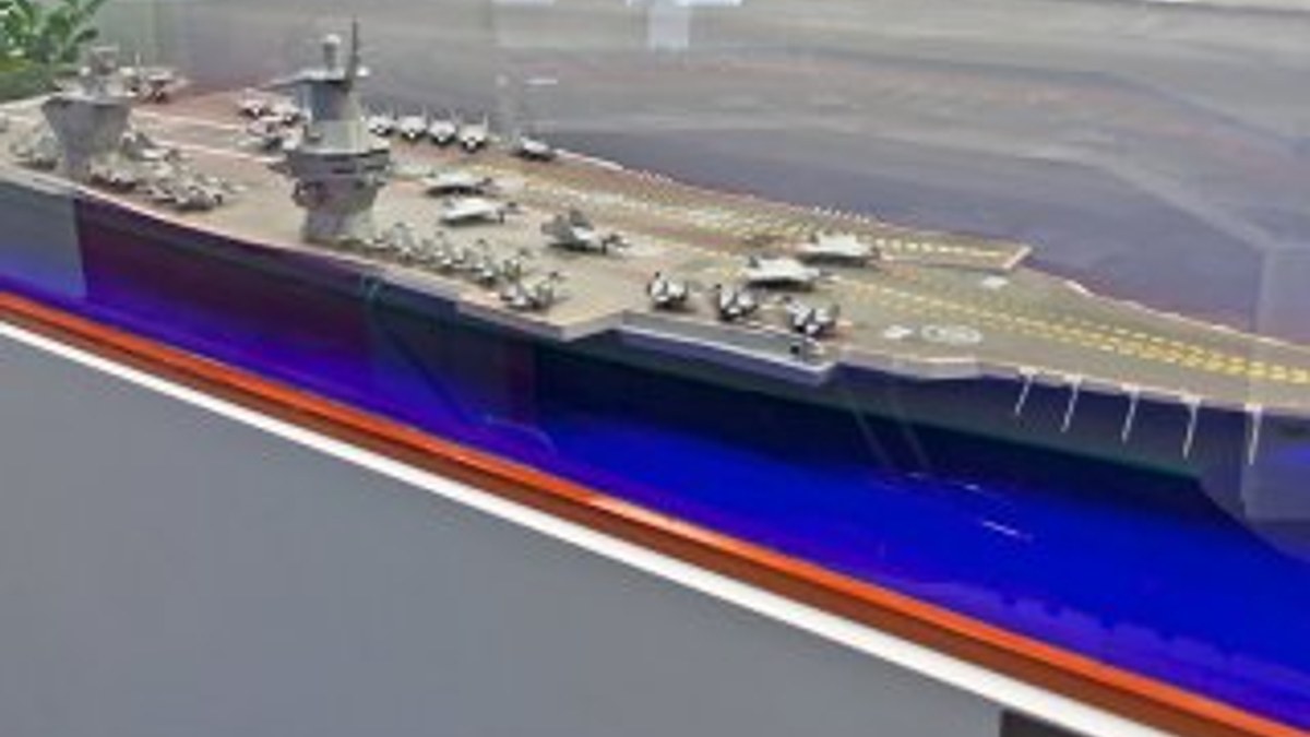 Rusya yeni uçak gemisini 2025 yılında hizmete sokacak
