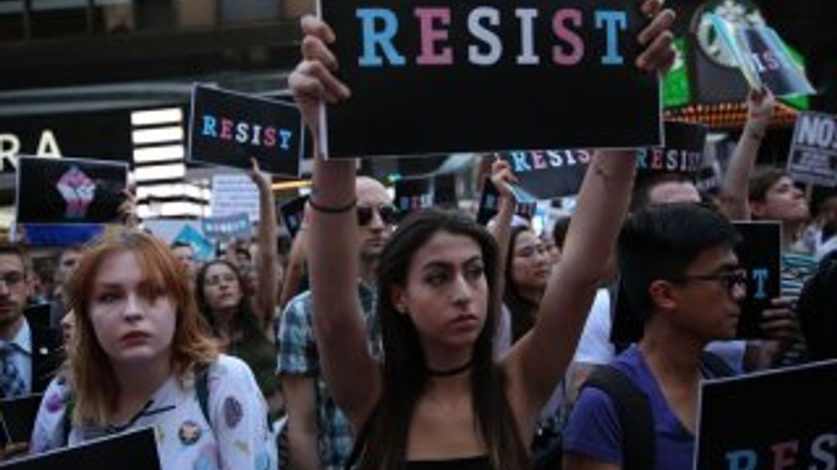 ABD'deki transseksüeller Trump'ı protesto ediyor