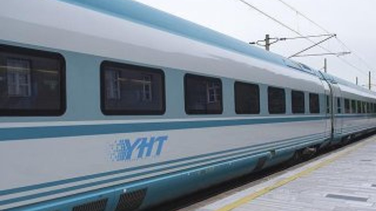 Bakan Çavuşoğlu'ndan Antalya'ya hızlı tren hattı müjdesi