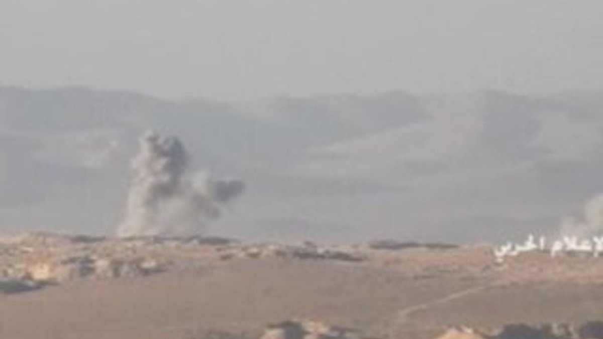 Lübnan ordusu Suriye sınırındaki DEAŞ hedeflerini bombaladı