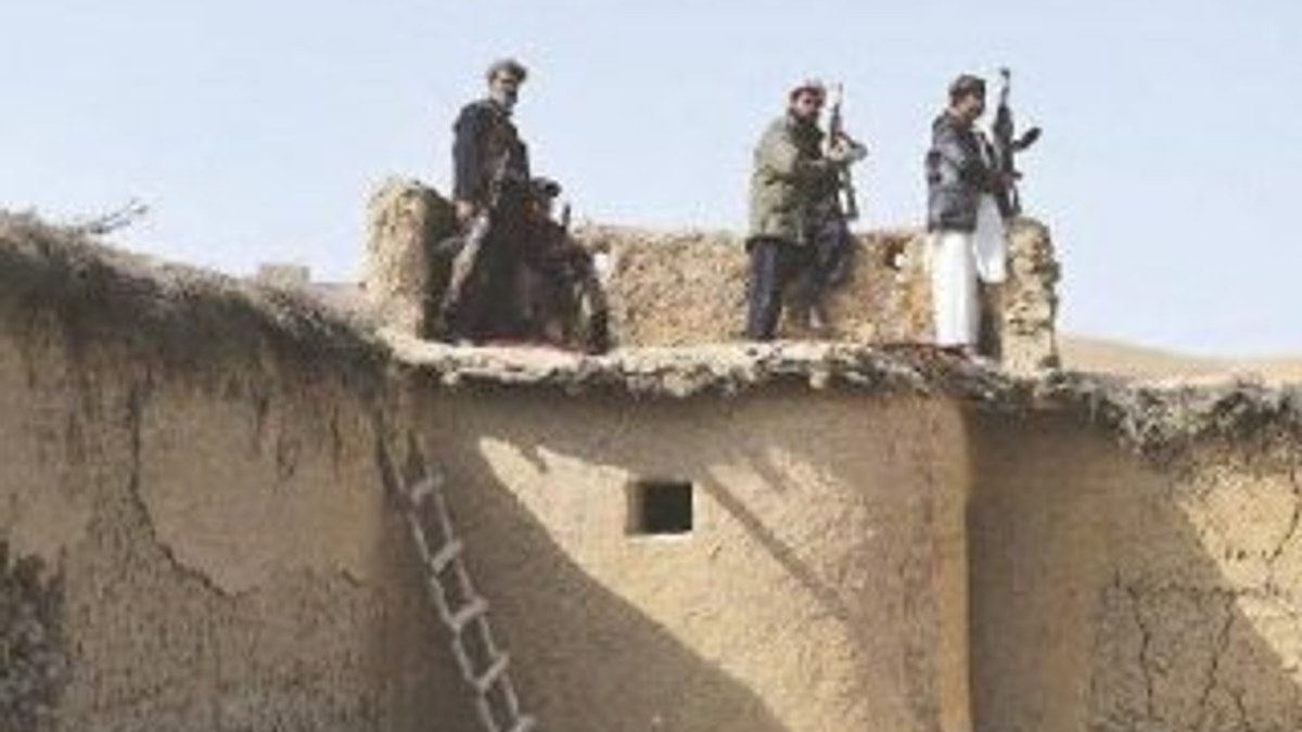Afganistan’da DAEŞ-Taliban saldırısı: 50 ölü