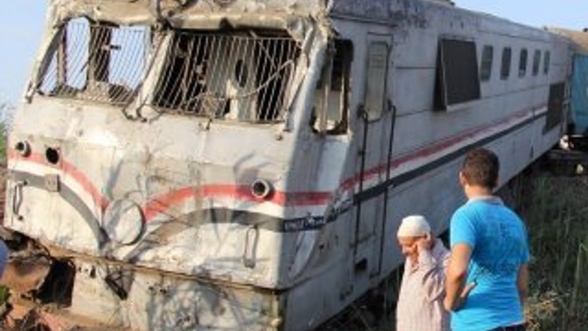 Mısır'da tren kazası: 36 ölü