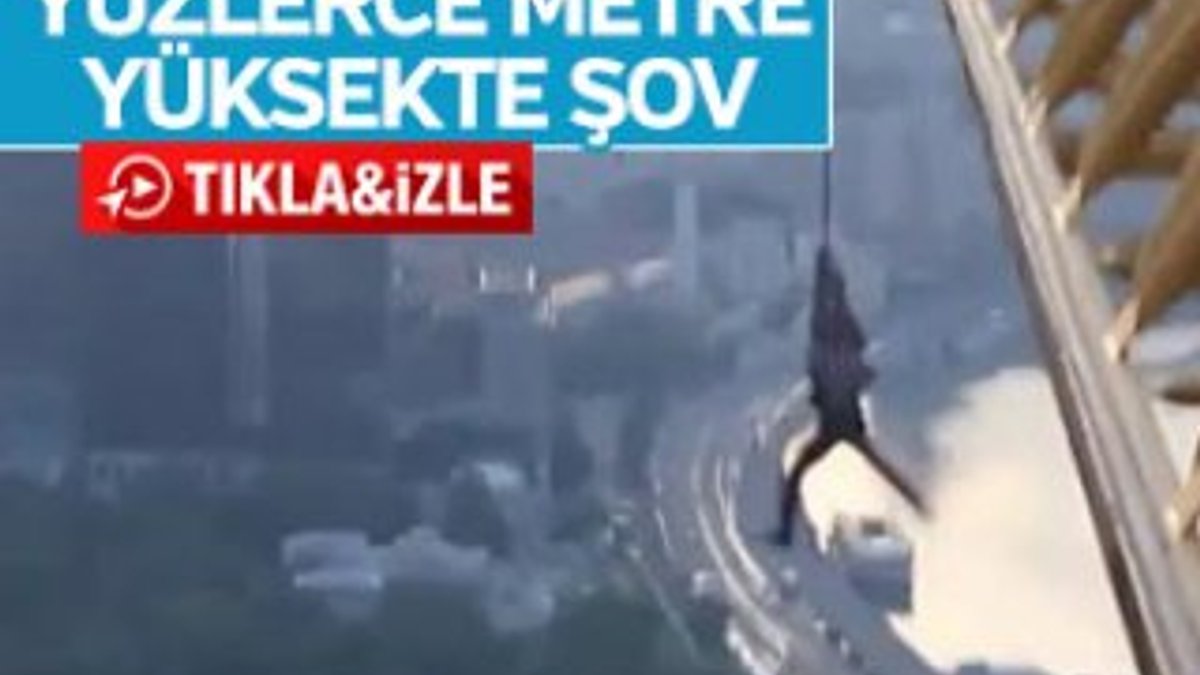 Rus Örümcek Adam metrelerce yüksekteki vinçte