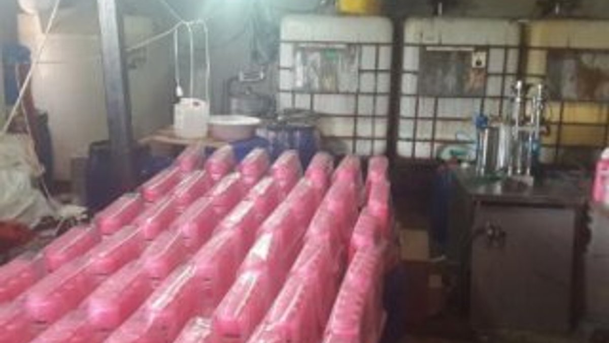Mersin'de 9 ton sahte şampuan ele geçirildi
