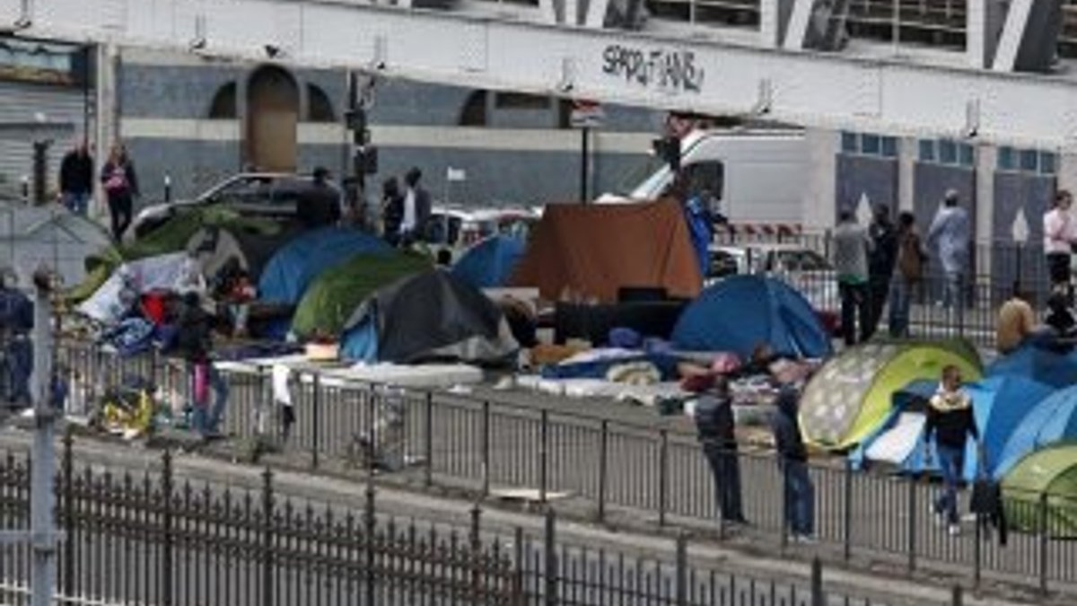 Paris'te sığınmacı kampı boşaltıldı