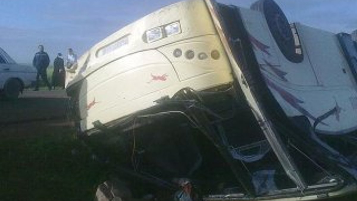 Güney Afrika'da yolcu minibüsü kaza yaptı: 18 ölü