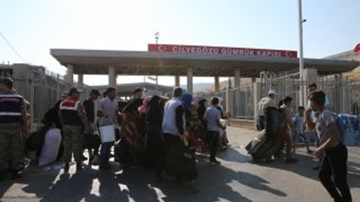 Suriyeliler tatil için ülkelerine dönüyor