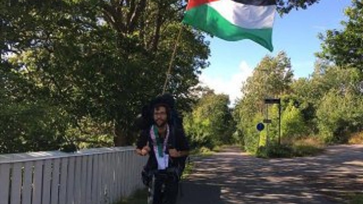 Yahudi aktivist Filistin için yürüyor