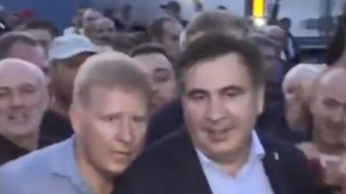 Mihail Saakaşvili ülkesine döndü
