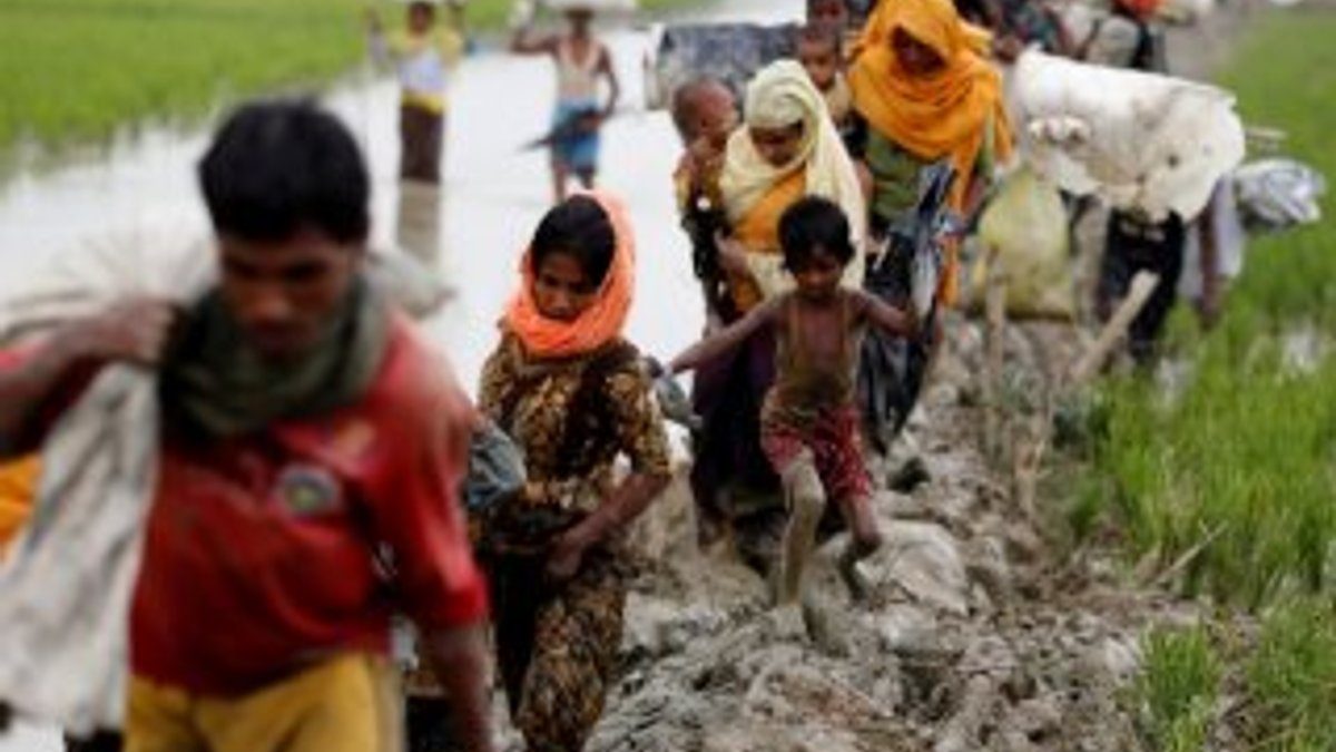 Arakanlı Müslümanlar Bangladeş sınırında mayına bastı