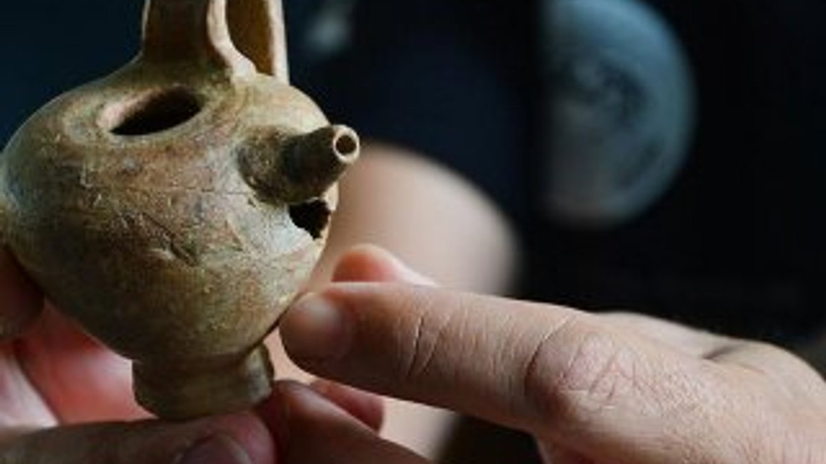 Çanakkale'de 2 bin yıllık biberon bulundu