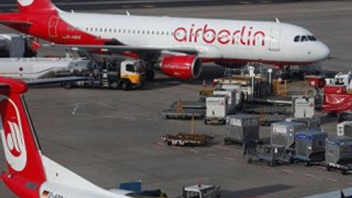 Air Berlin 70 uçuşu iptal etti