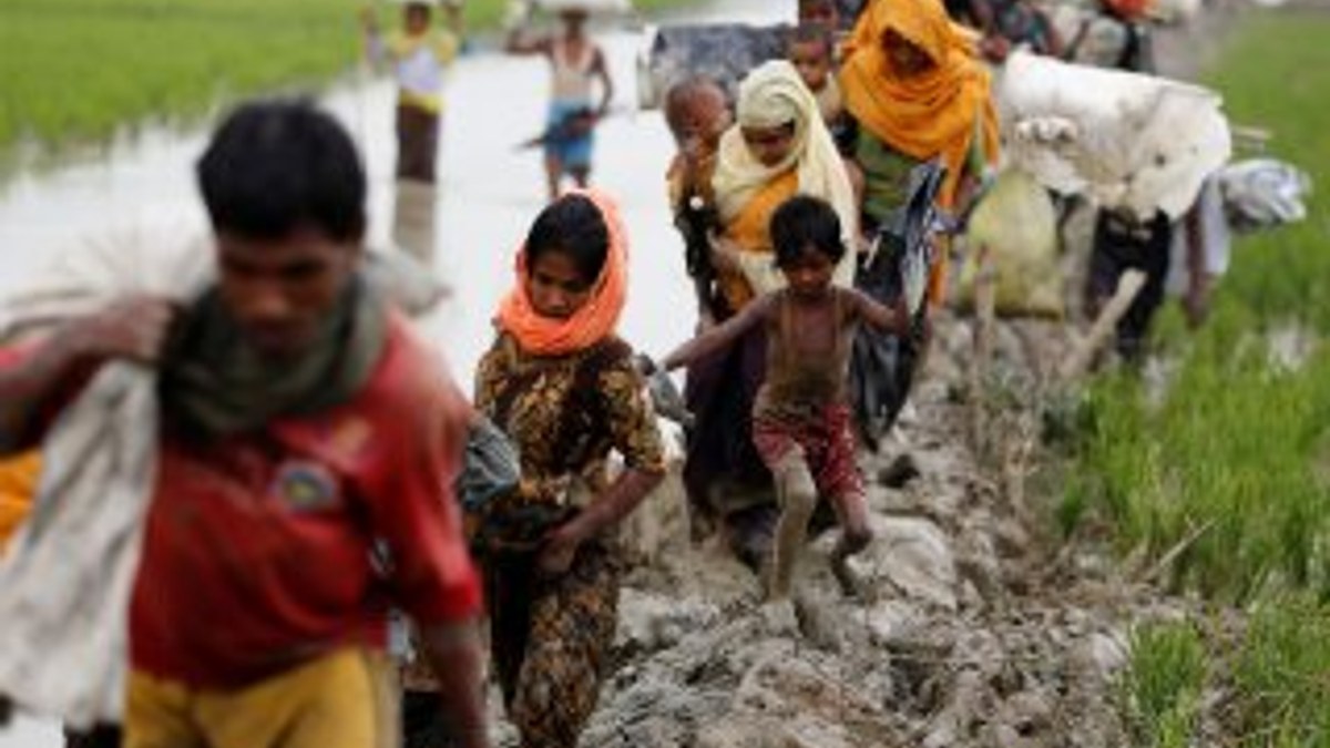 Myanmar'ın Bangladeş sınırına mayın döşediği iddiası