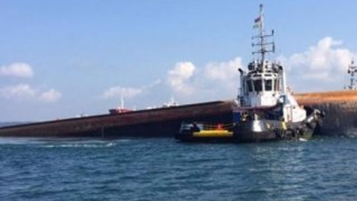 Singapur'da iki gemi çarpıştı: 5 kayıp