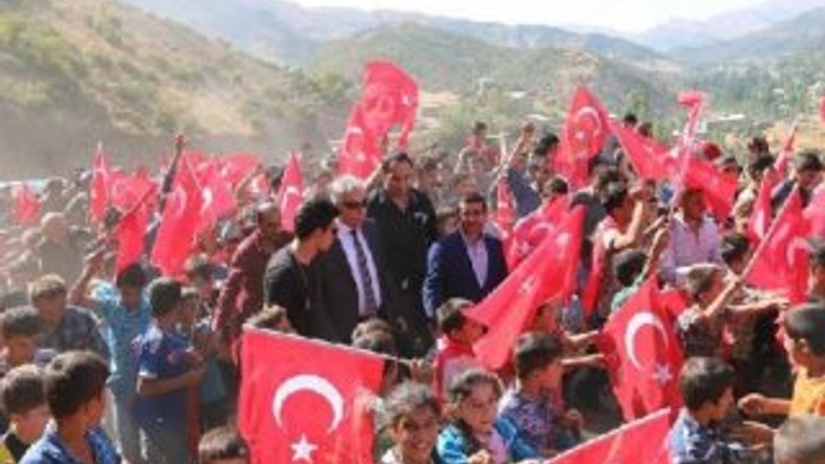 Şemdinli'de kahrolsun PKK sloganları