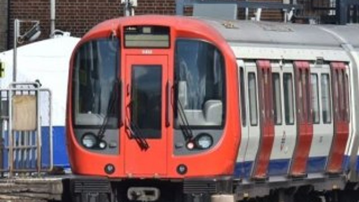 Londra'daki metro saldırısıyla ilgili ilk gözaltı
