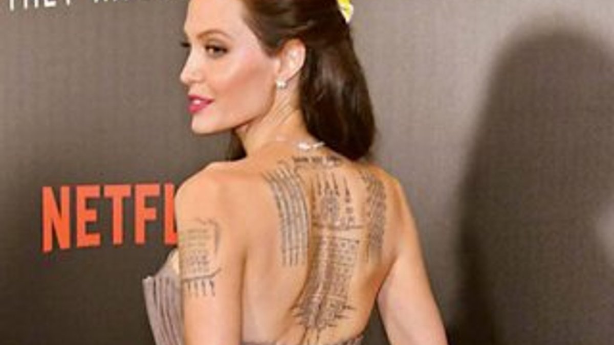 Angelina Jolie galada