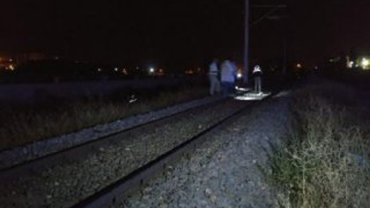 Niğde'de yük treninin çarptığı genç öldü