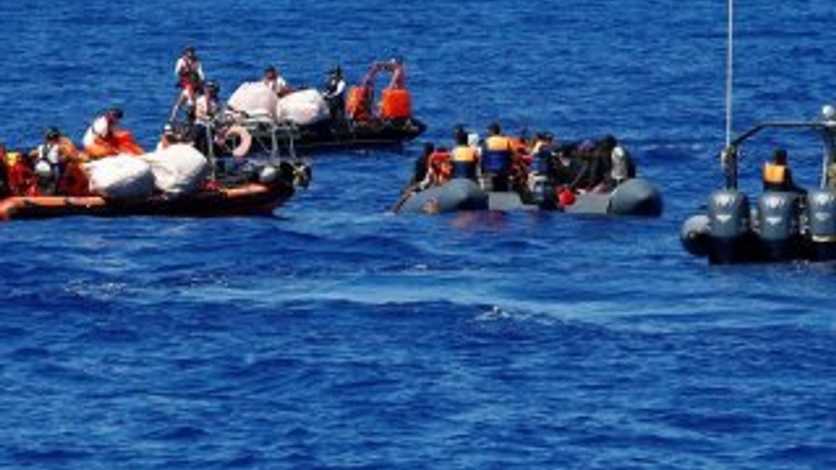 Libya kıyılarında mülteci botu battı
