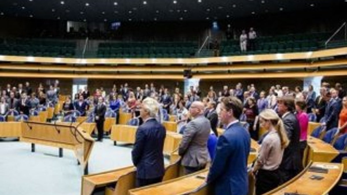 Hollanda parlamentosu Müslümanlara ayrımcılığı tartışmıyor