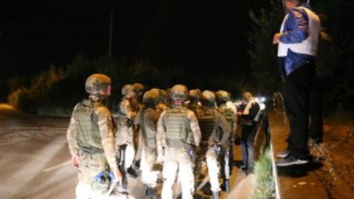 Bursa'da hırsız iki polisi yaraladı