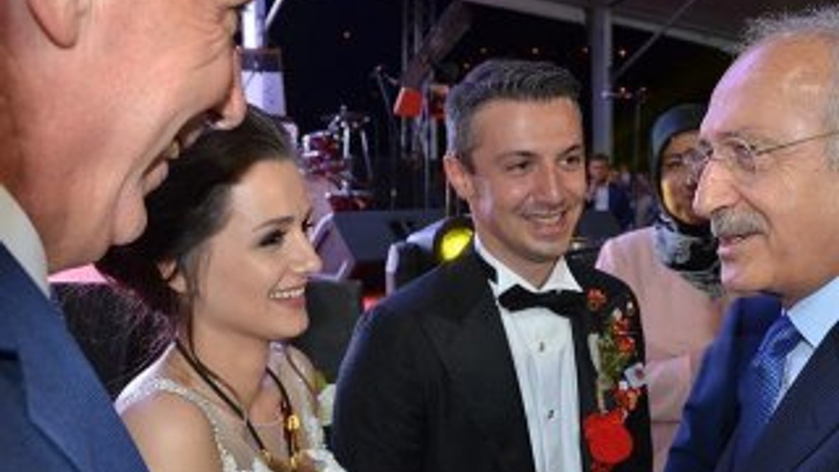 Kılıçdaroğlu Yalova'da düğüne katıldı