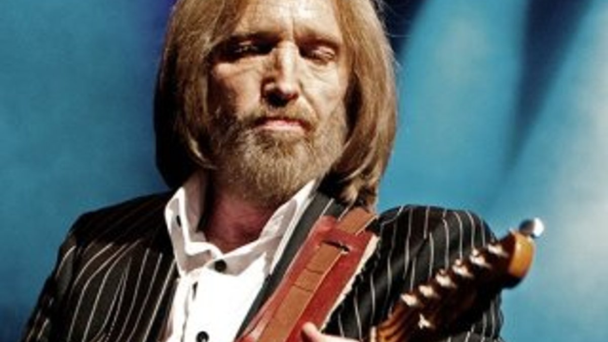 Amerikalı müzisyen Tom Petty yaşamını yitirdi
