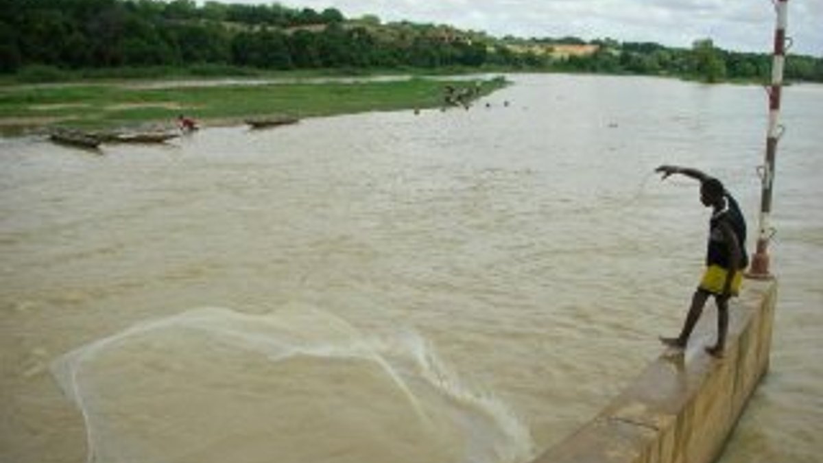 Nijer Nehri'nde 17 kişi öldü