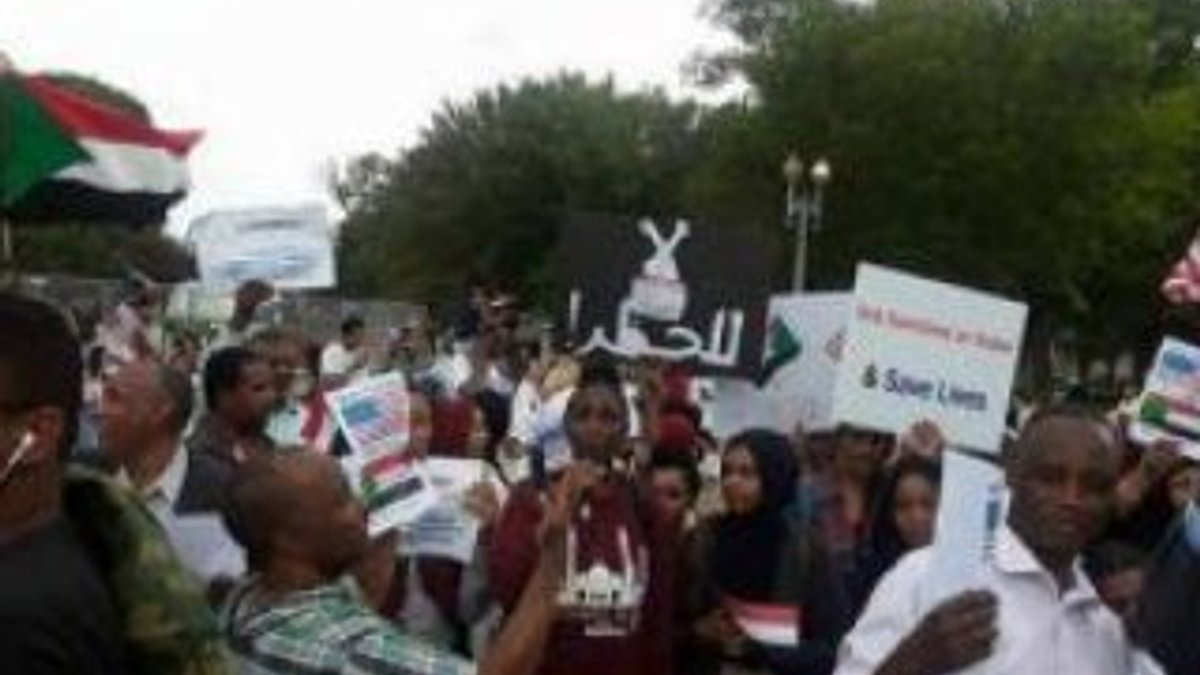 Sudan'da ABD yaptırımlarının kaldırılması kutlandı