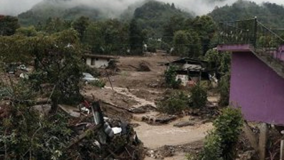 Vietnam'da sel ve toprak kayması felaketi