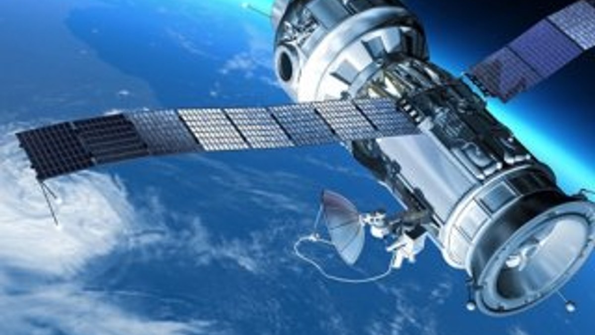 Çin'in uydusu dünyaya düşüyor