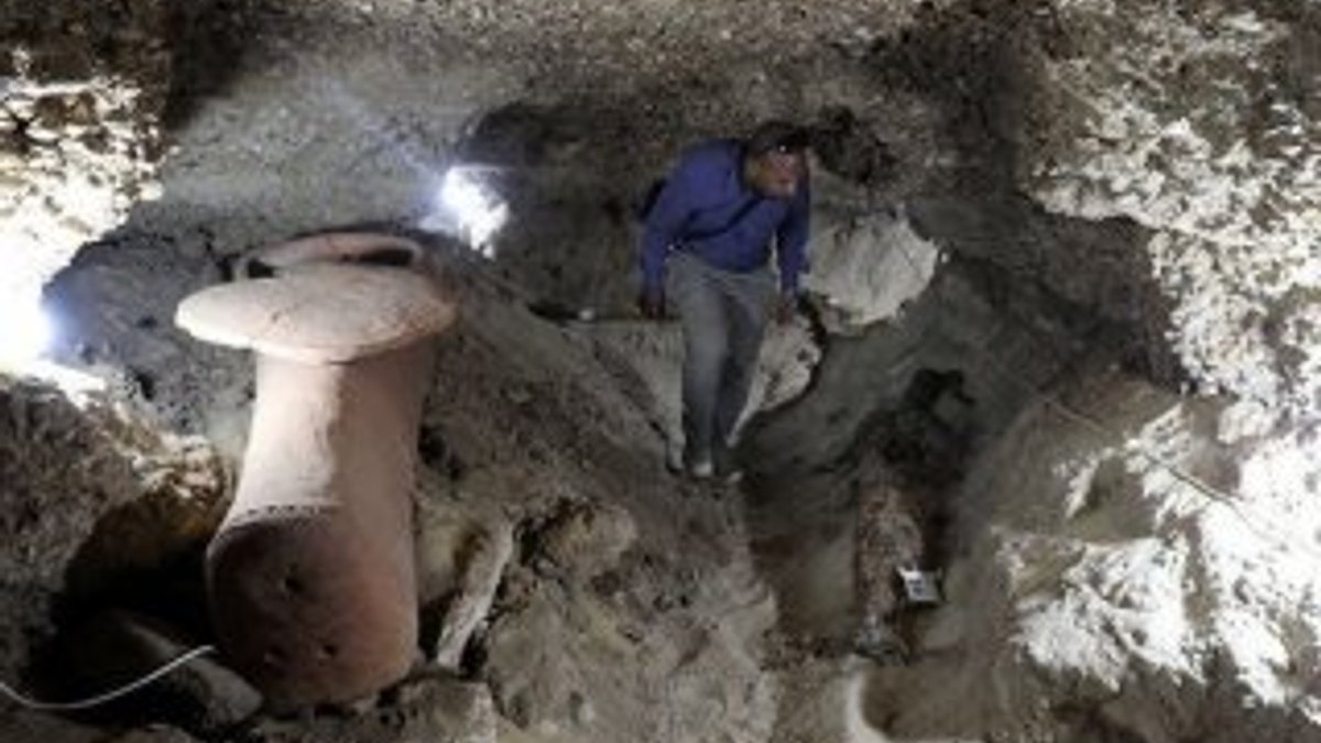 Sibirya'da 900 yıldır bozulmamış bir mumyaya rastlandı