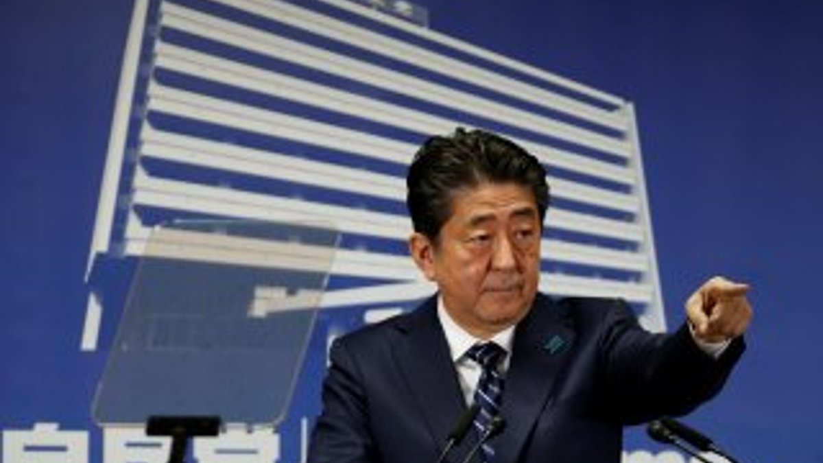 Japonya Başbakanı Abe, silahlı kuvvetlerin gücünü artıracak