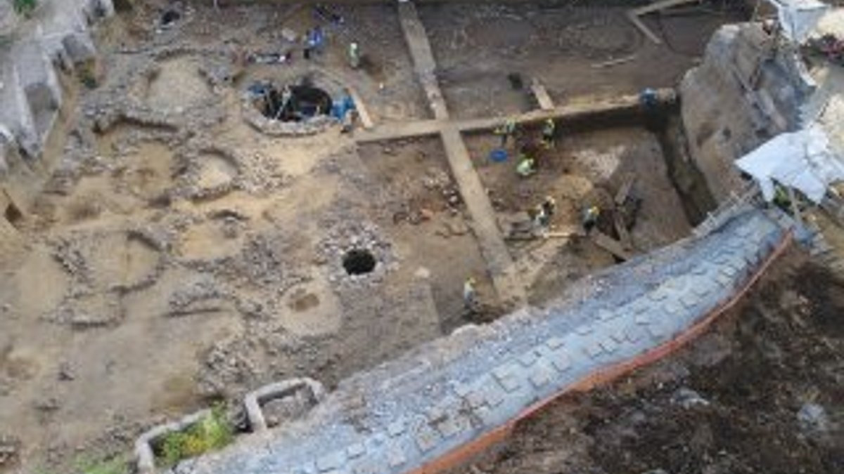 Arkeolog Dönmez: Beşiktaş'taki mezarlar Türklerin değil