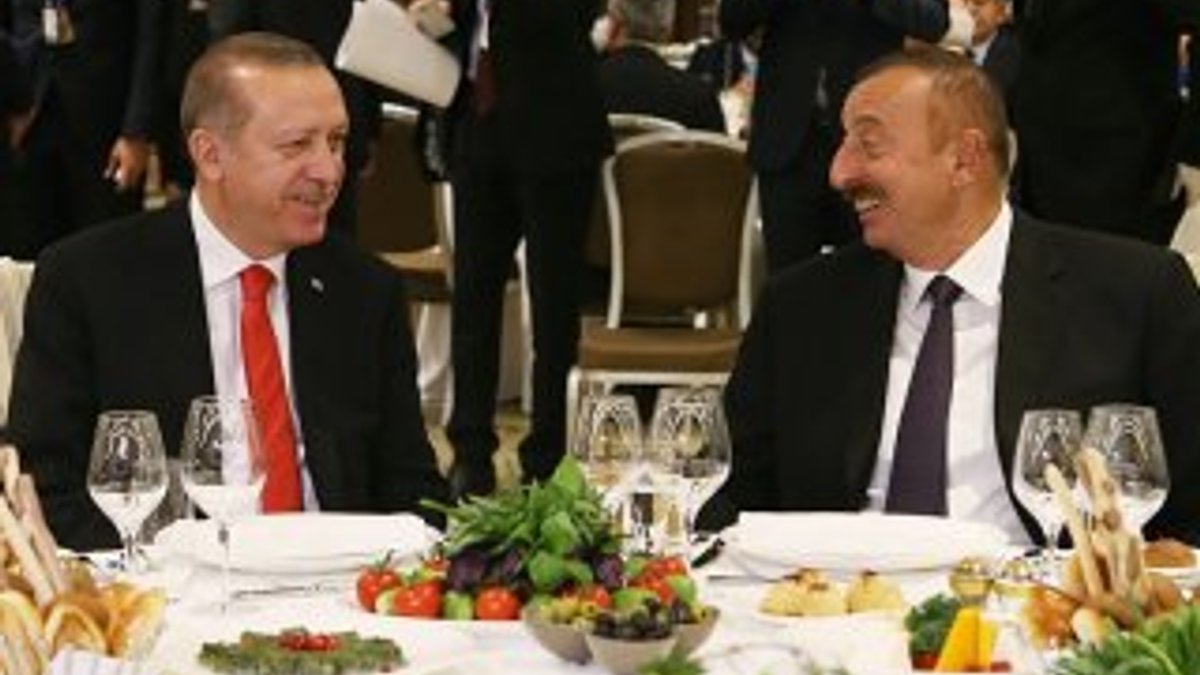 Aliyev'den Erdoğan onuruna akşam yemeği
