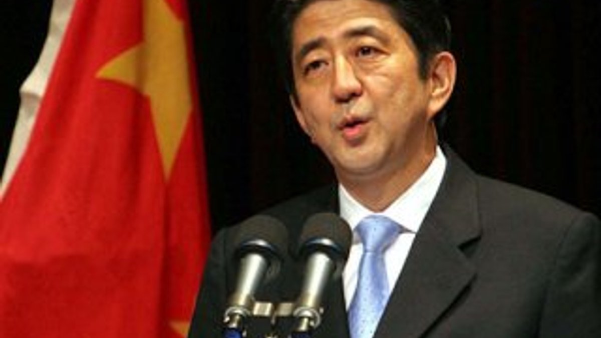 Japonya'da Abe yeniden başbakanlığa seçildi
