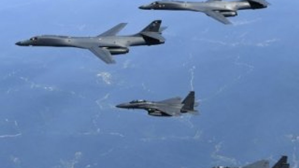ABD savaş uçakları Kore Yarımadası'nda tatbikat yaptı