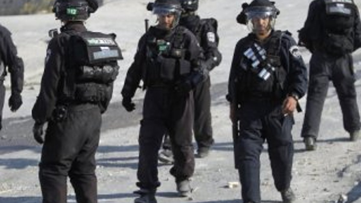 İsrail askerleri 14 Filistinliyi gözaltına aldı