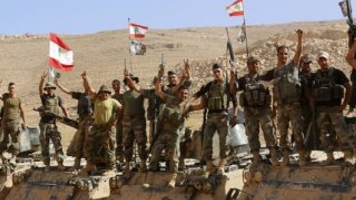Lübnan İsrail sınırına asker yığıyor