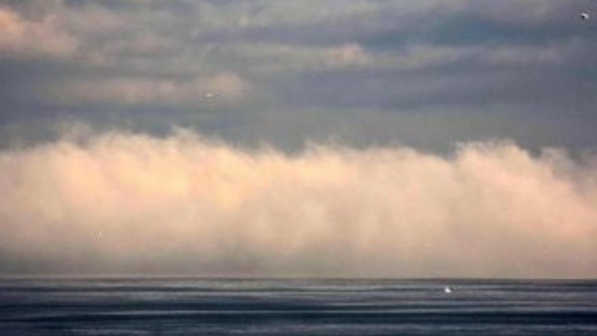 Çanakkale Boğazında gemi geçişlerine sis engeli