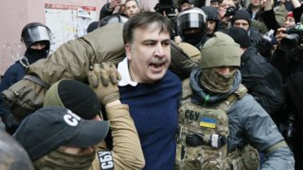 Eski Devlet Başkanı Saakashvili intihara kalkıştı