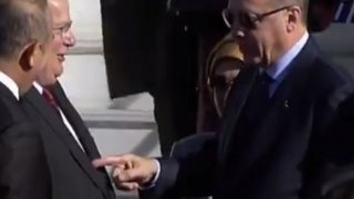 Cumhurbaşkanı Erdoğan ile Kotzias arasında kravat diyaloğu