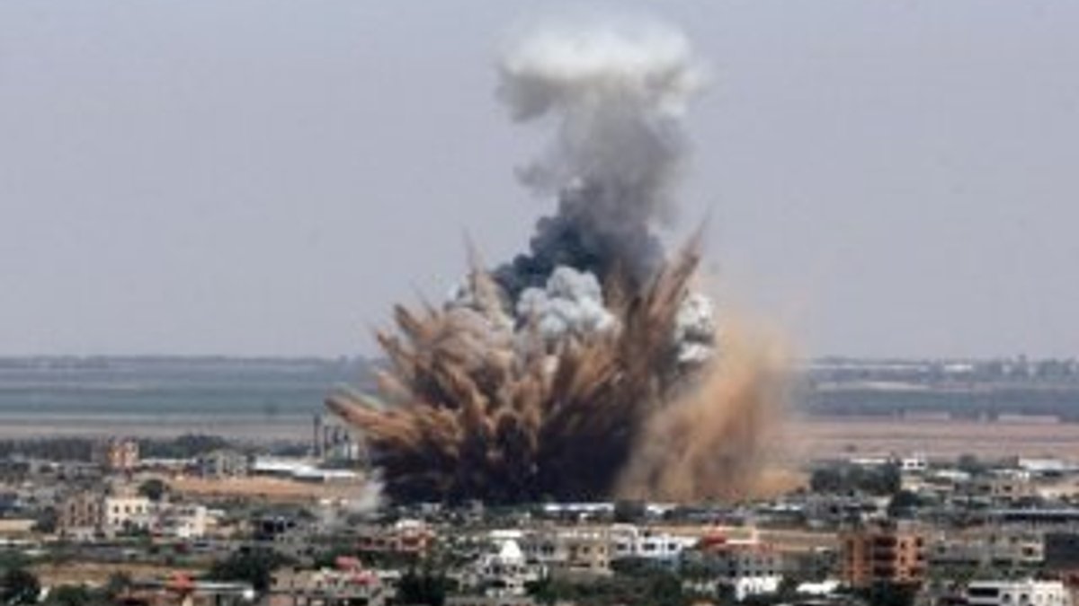 İsrail ordusu yine Gazze'yi vurdu‬
