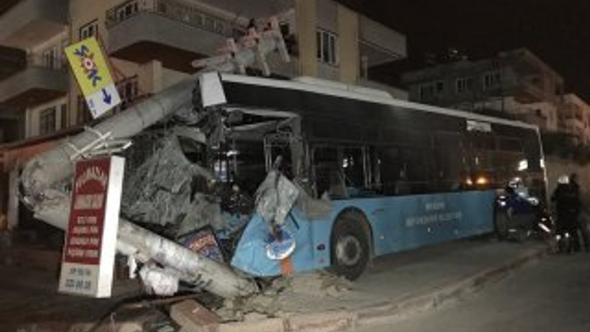 Mersin'de kaza: 15 yaralı
