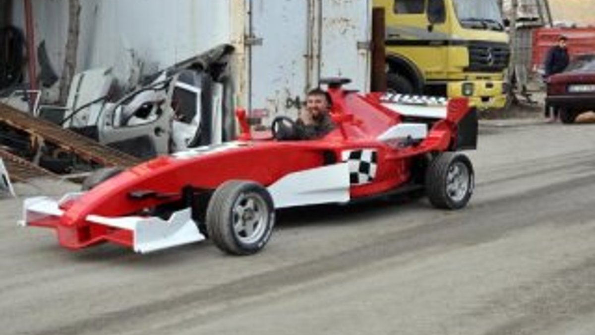 Hurda otomobil ve traktör parçalarından Formula 66 yaptı